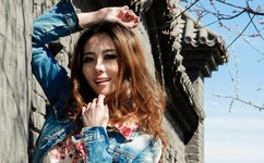 母亲群发新年快乐误发成新婚快乐